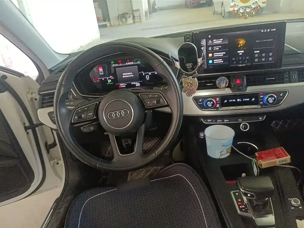 Audi A4L 2023 из CN, фото 5