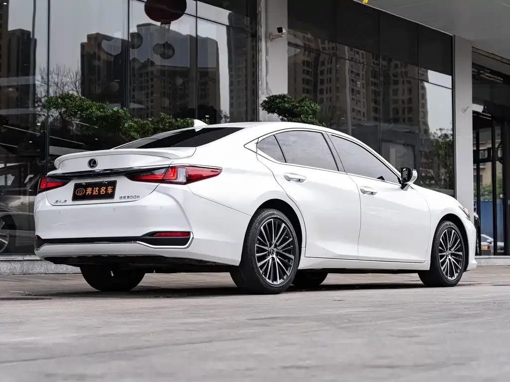 Lexus ES 2023 из CN, фото 5