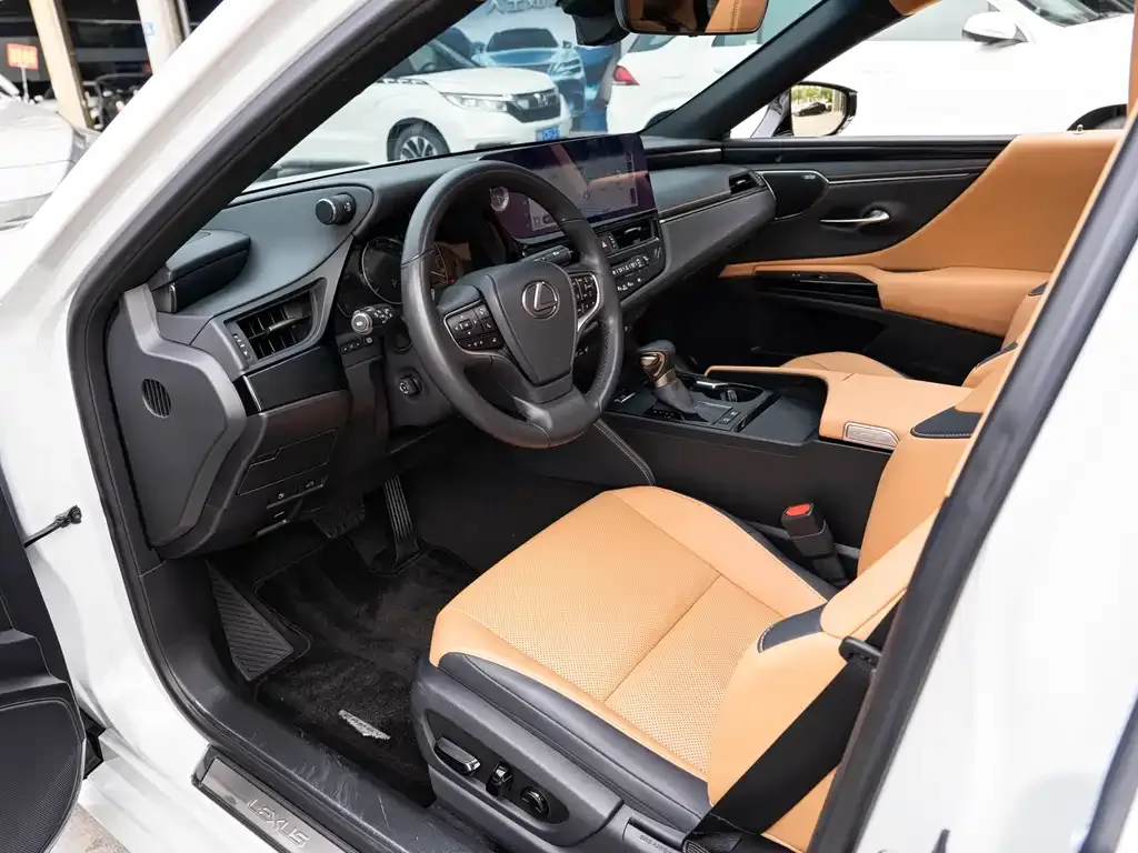 Lexus ES 2023 из CN, фото 10