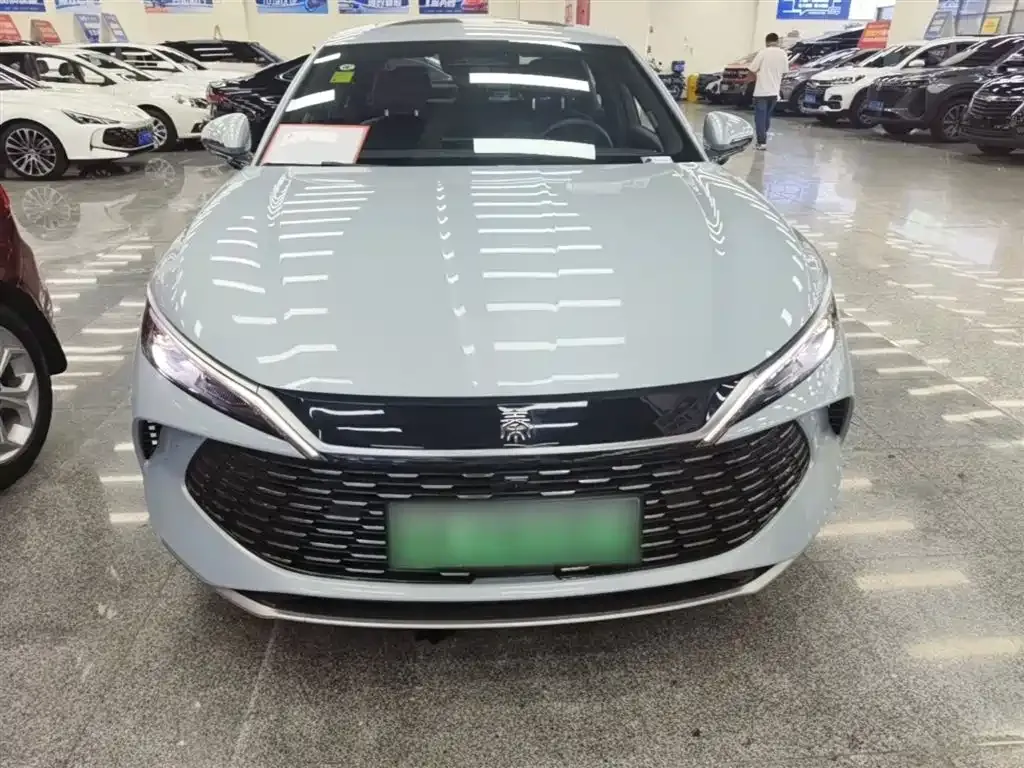 BYD Qin L — фото 7