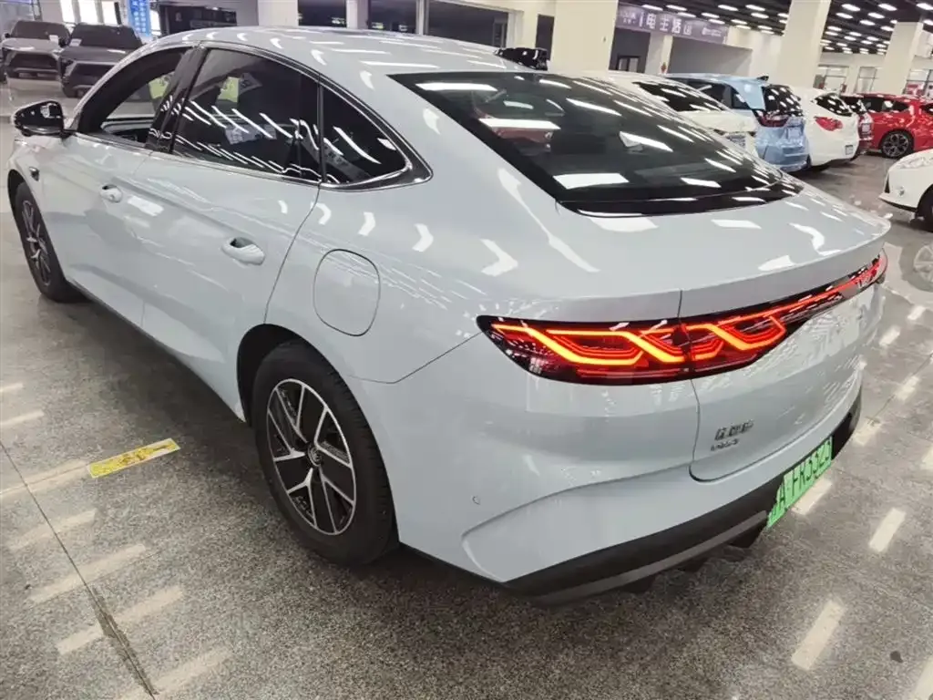 BYD Qin L — фото 4