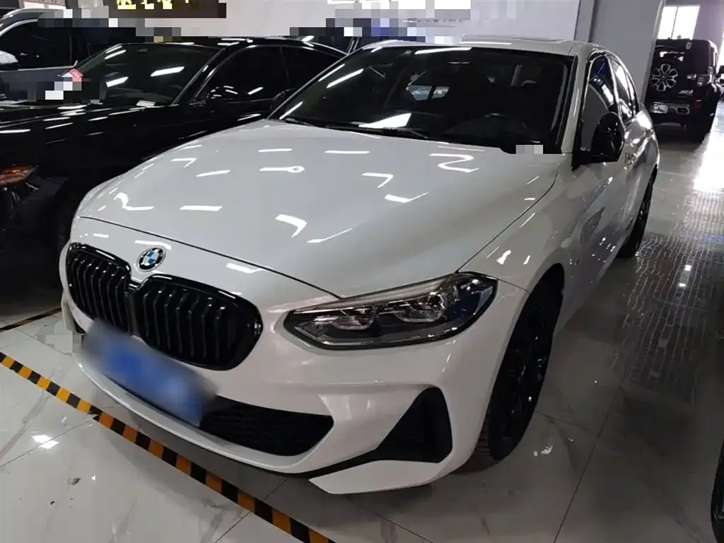 BMW 1 Series — фото 1