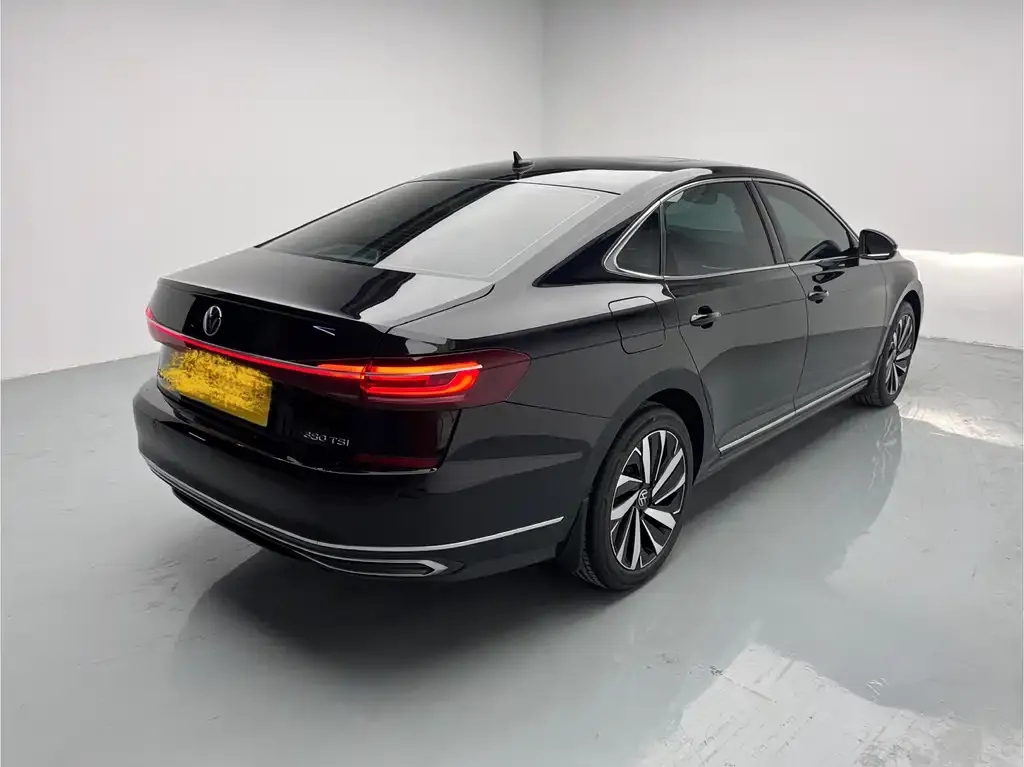 Volkswagen Passat — фото 9