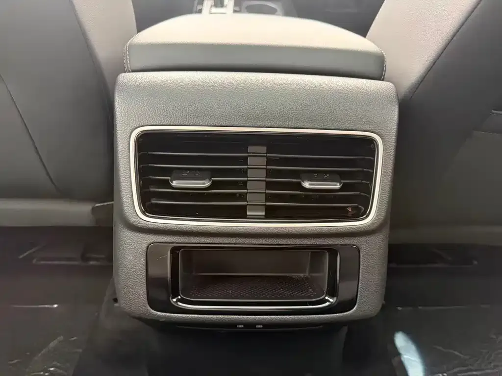 Volkswagen Tavendor 2023 из CN, фото 8