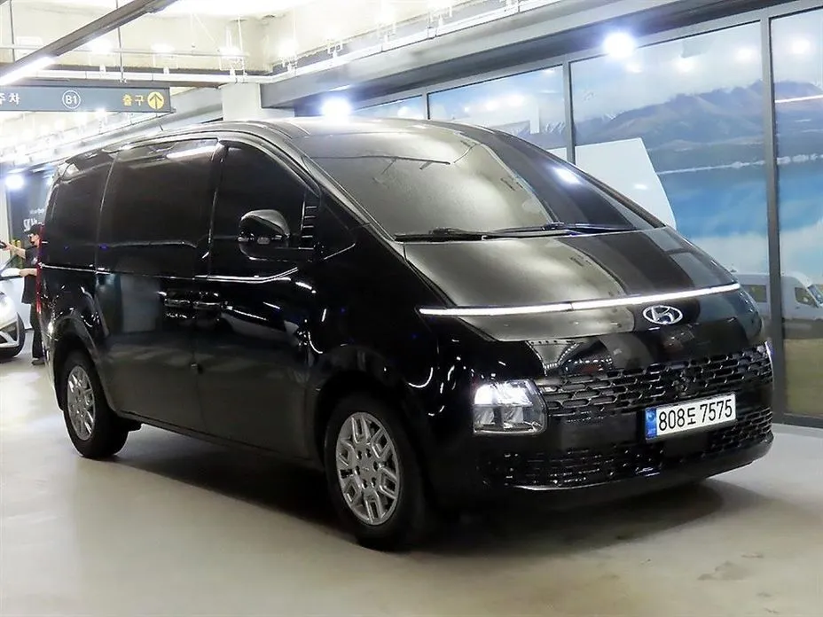 Hyundai Staria 2022 из KR, фото 1