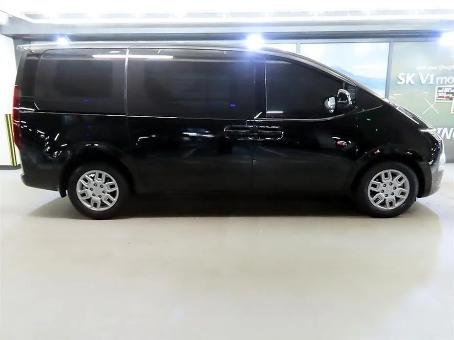 Hyundai Staria 2022 из KR, фото 2