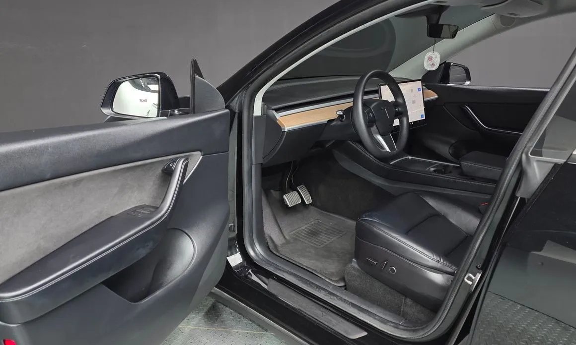 Tesla Model Y 2021 из KR, фото 8