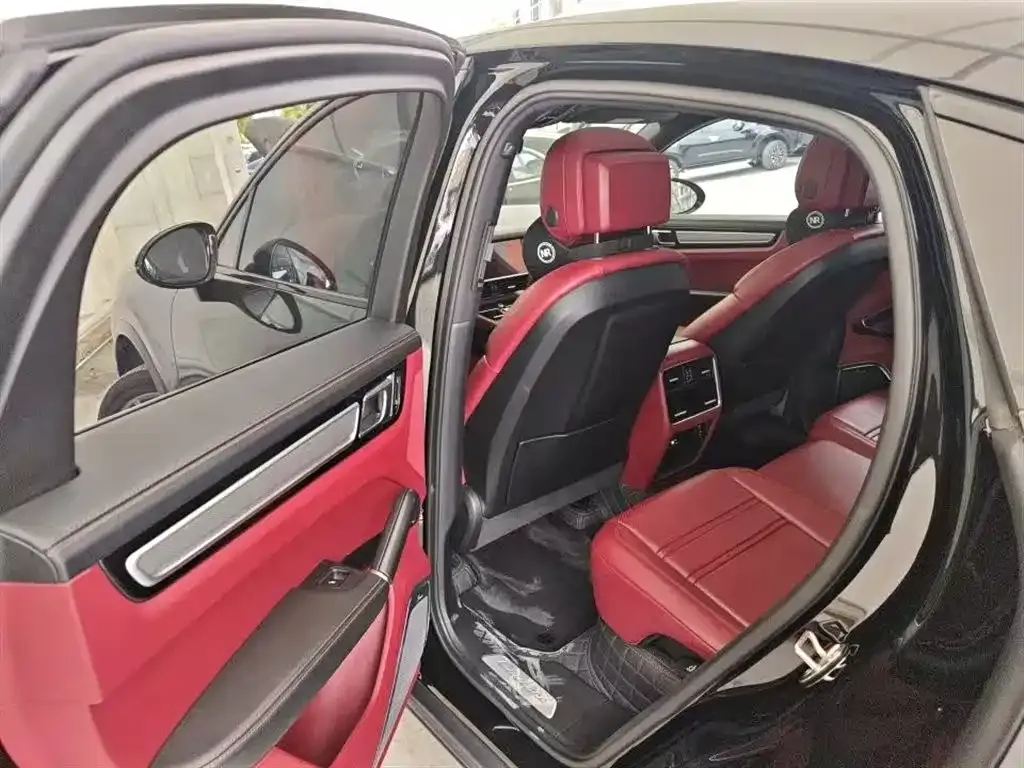 Porsche Cayenne 2023 из CN, фото 9