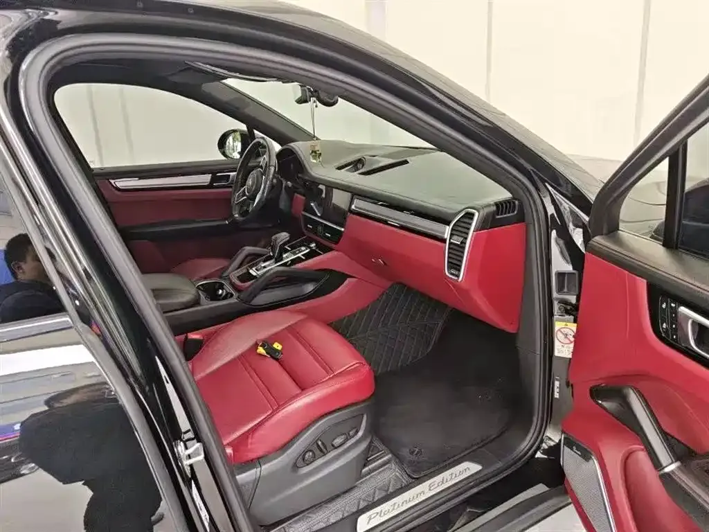 Porsche Cayenne 2023 из CN, фото 4