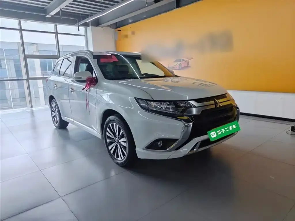 Mitsubishi Outlander 2022 из CN, фото 2