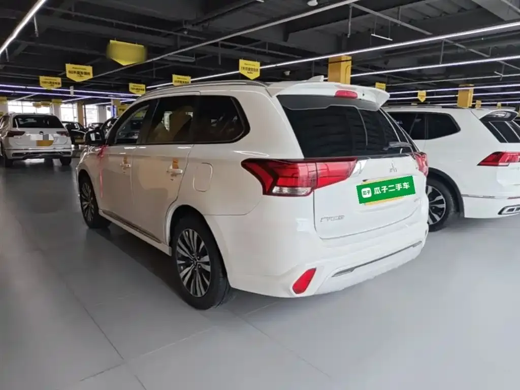 Mitsubishi Outlander 2022 из CN, фото 6