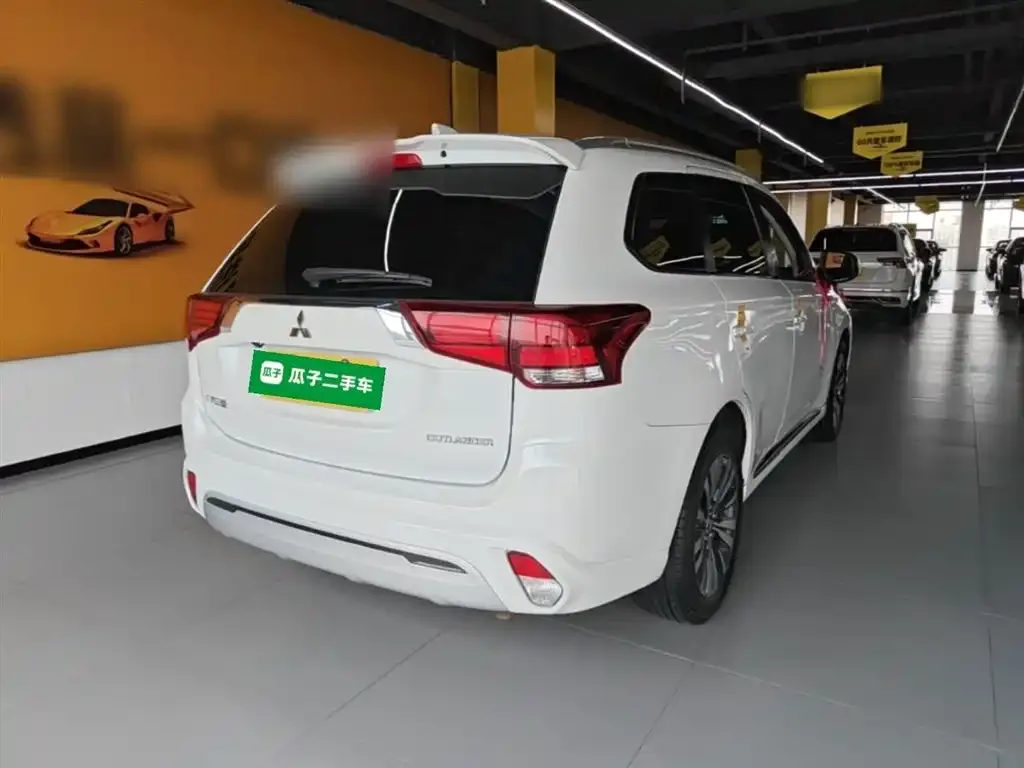 Mitsubishi Outlander 2022 из CN, фото 7