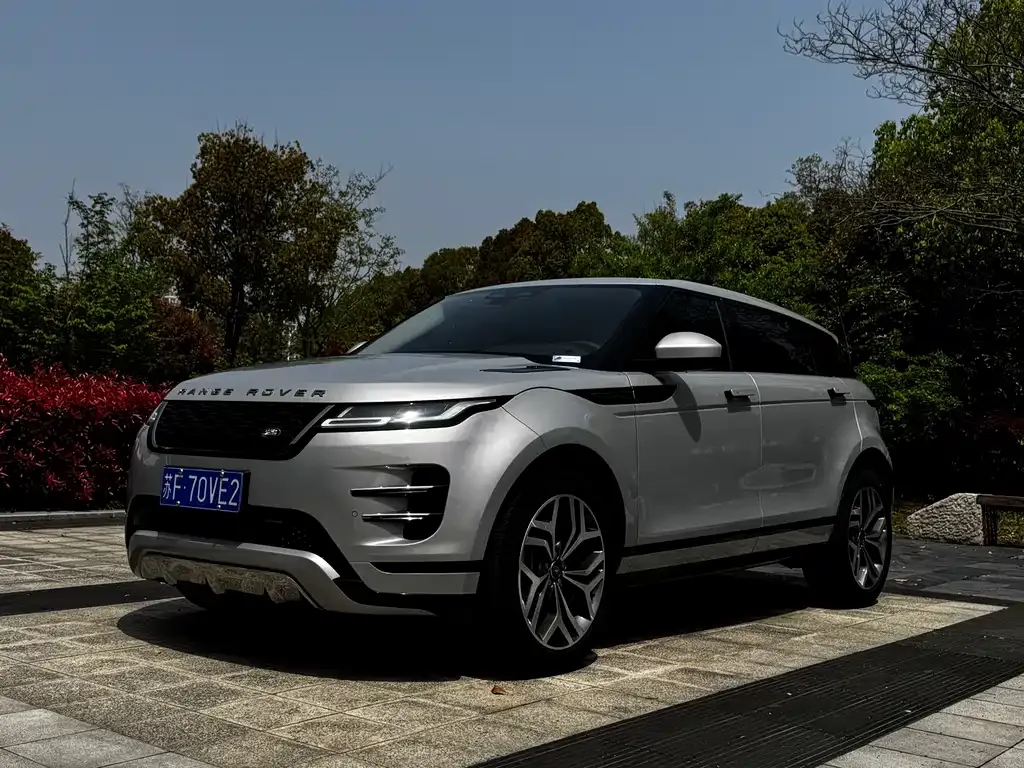 Land Rover Evoque — фото 1