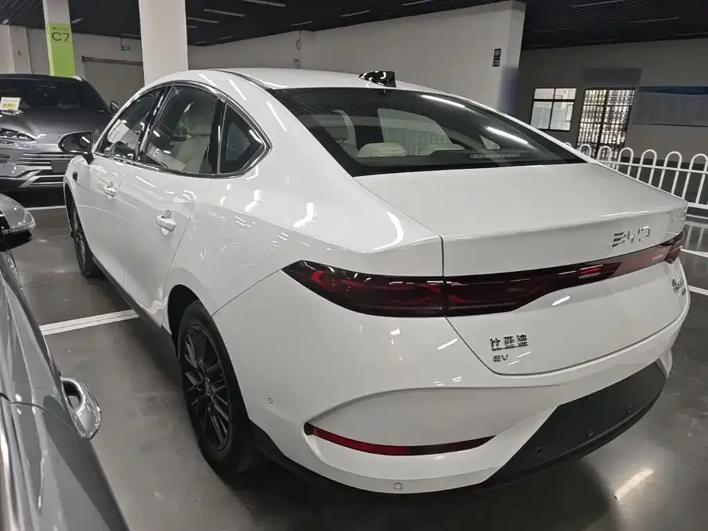 BYD Qin PLUS — фото 7