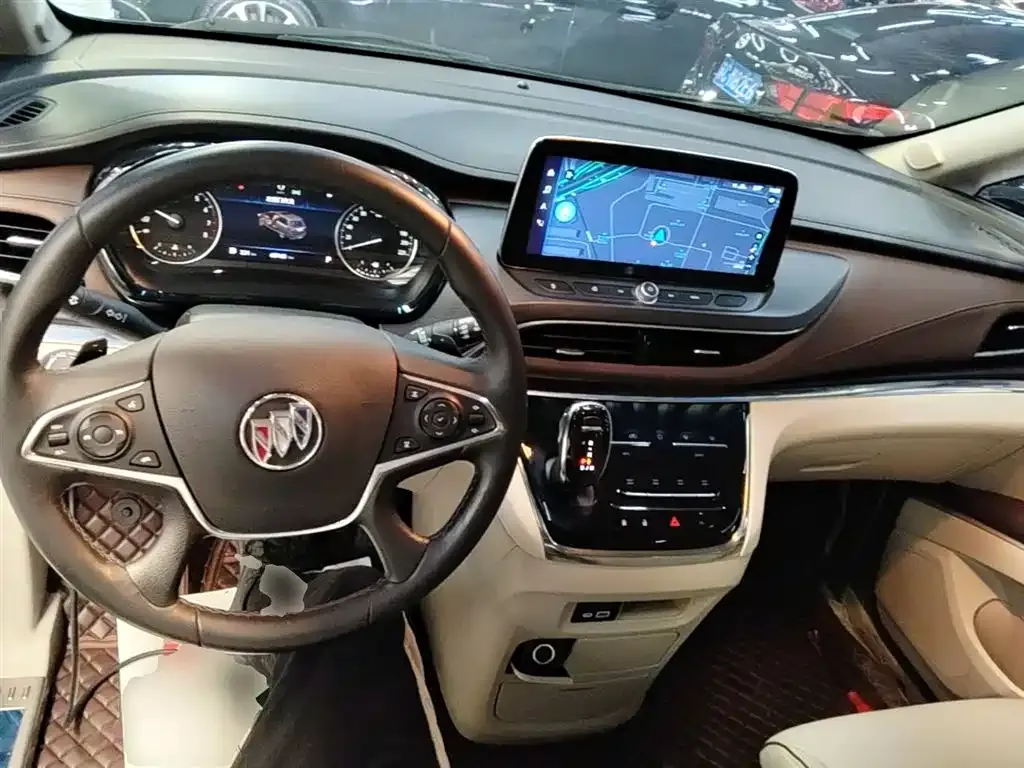 Buick GL8 2022 из CN, фото 2