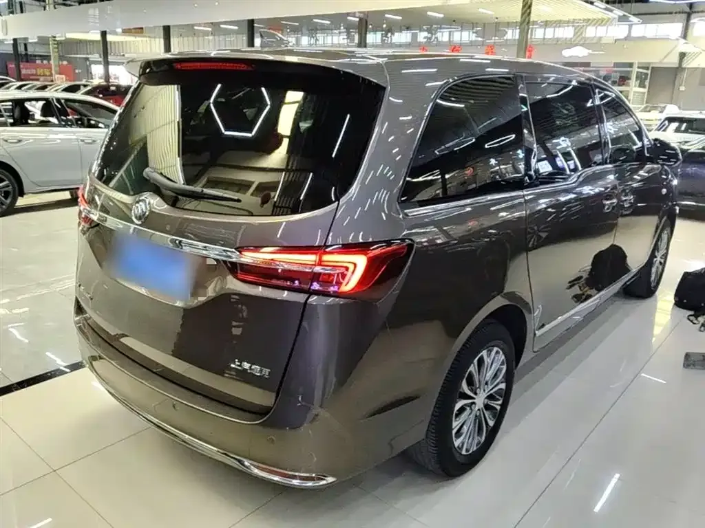 Buick GL8 2022 из CN, фото 8