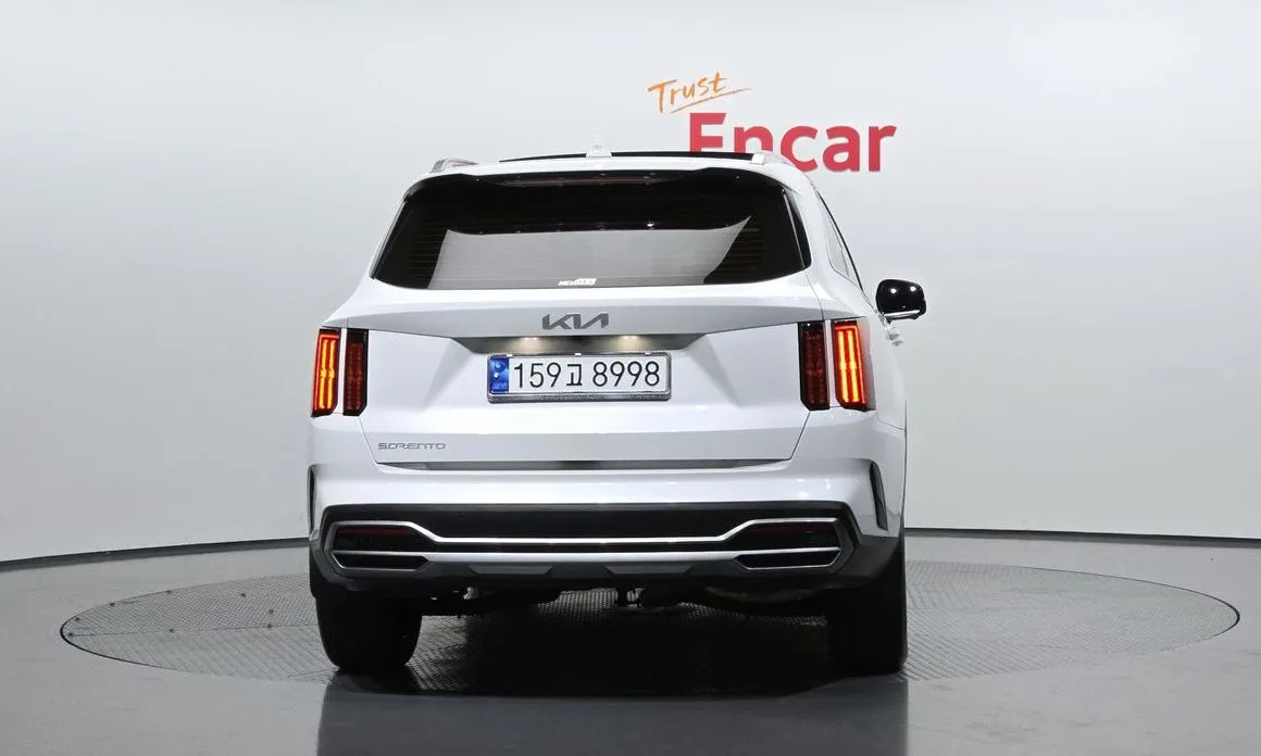 Kia Sorento — фото 5