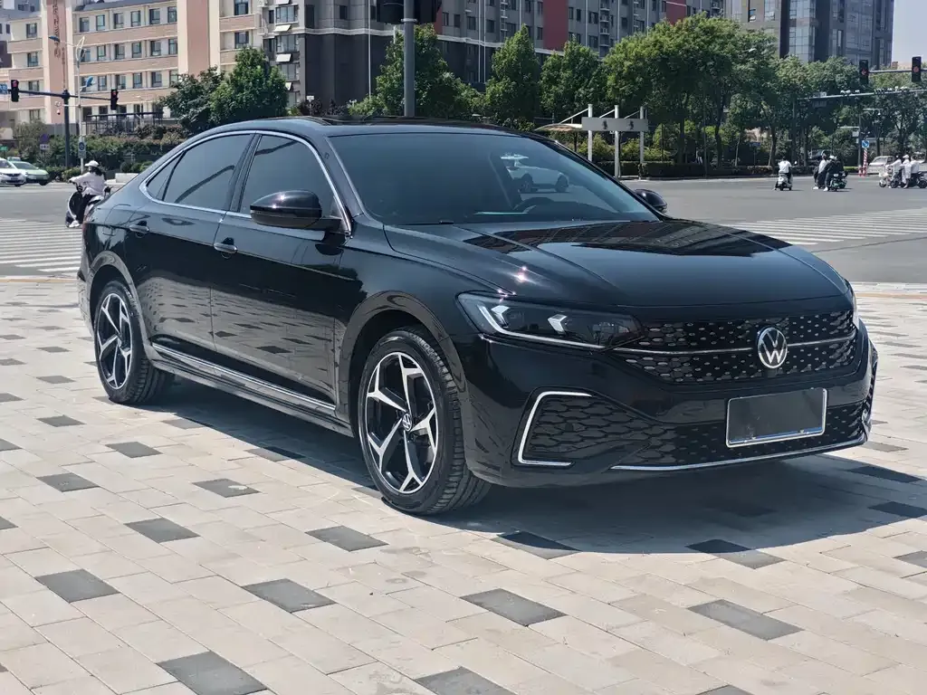 Volkswagen Passat — фото 4