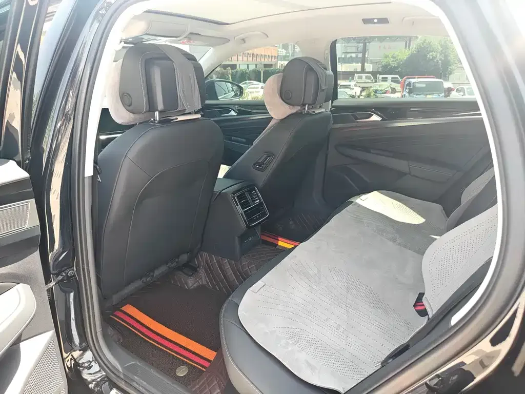 Volkswagen Passat — фото 6