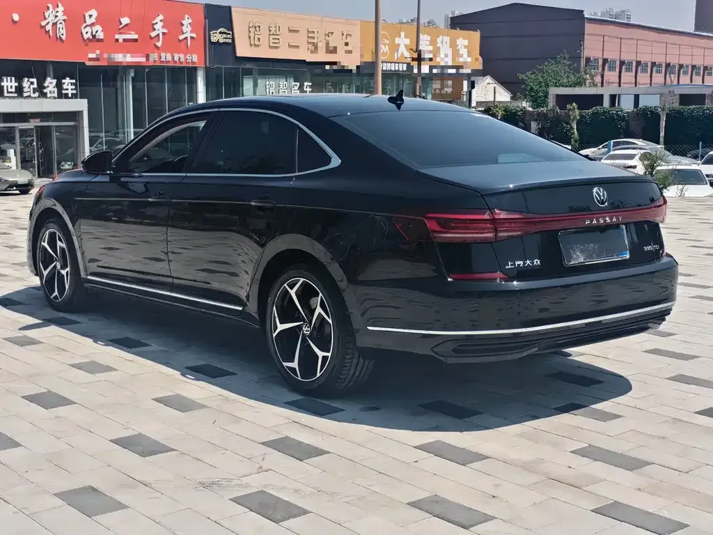 Volkswagen Passat — фото 3