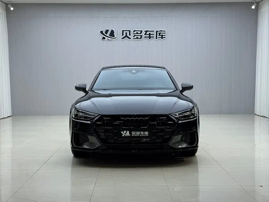 Audi A7L — фото 9