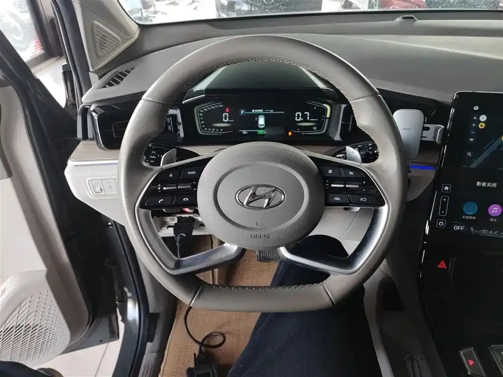 Hyundai Custo — фото 7