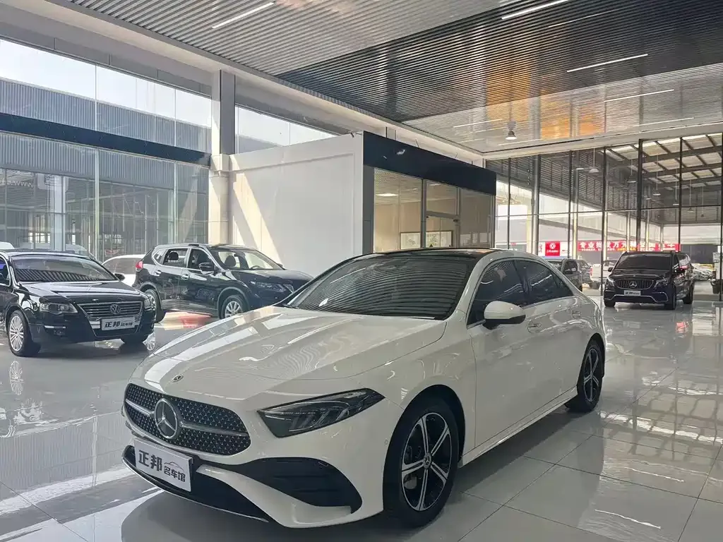 Mercedes-Benz A-Class — фото 1