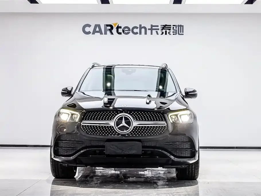 Mercedes-Benz GLE — фото 1