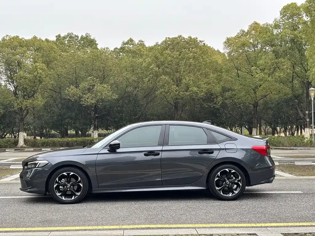Honda Civic — фото 7