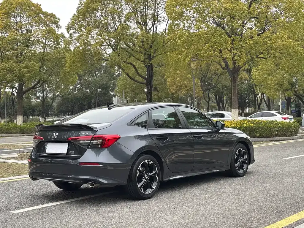 Honda Civic — фото 5