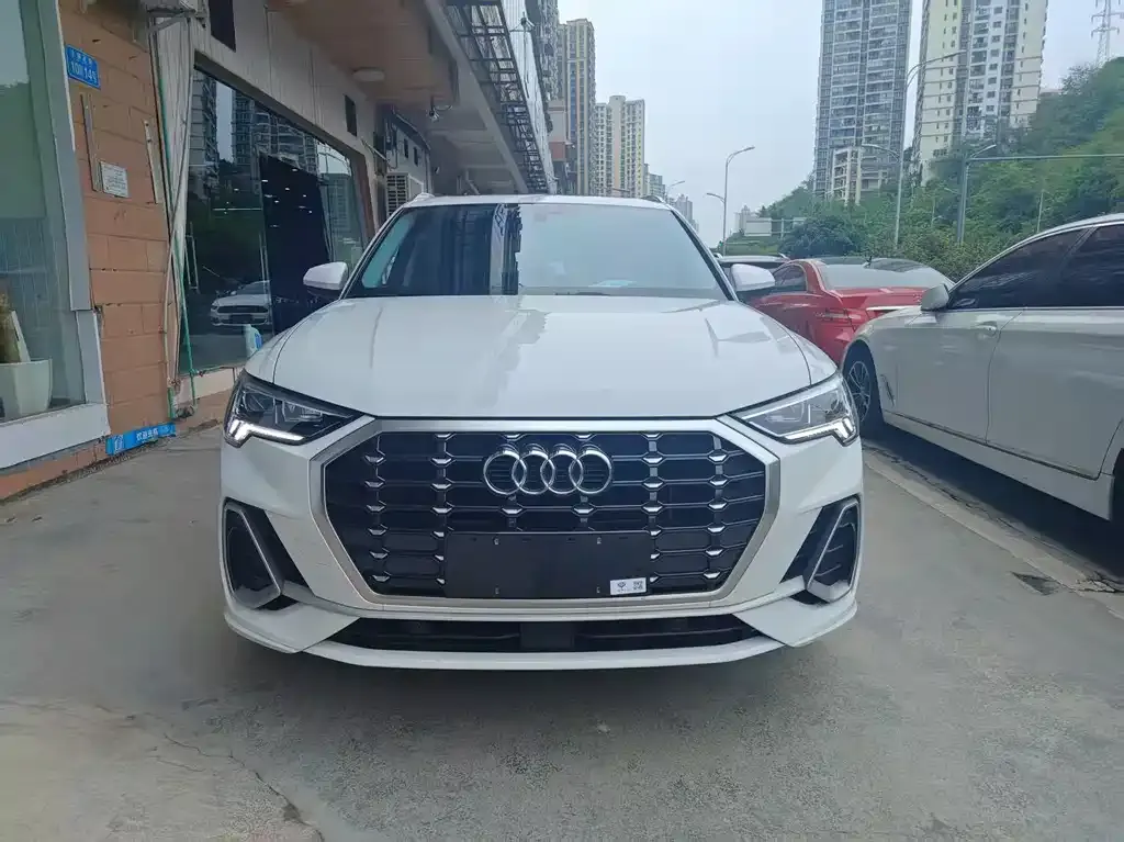 Audi Q3 2021 из CN, фото 4