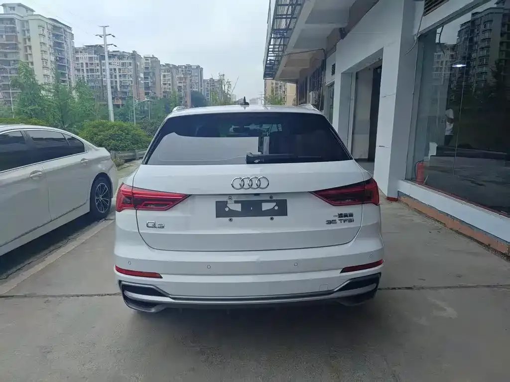 Audi Q3 2021 из CN, фото 6