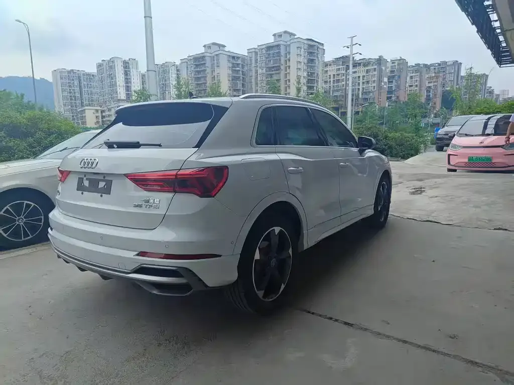 Audi Q3 2021 из CN, фото 7