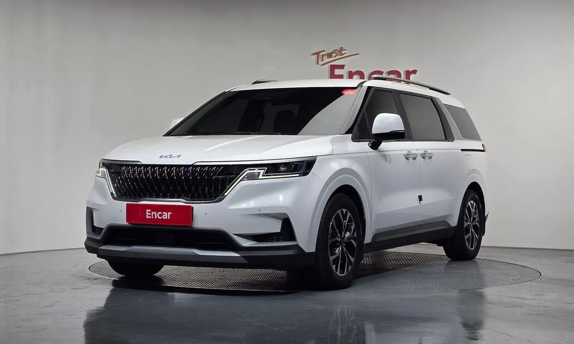 Kia Carnival 2023 из KR, фото 1
