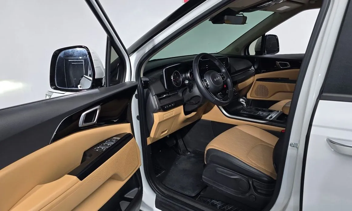 Kia Carnival 2023 из KR, фото 2