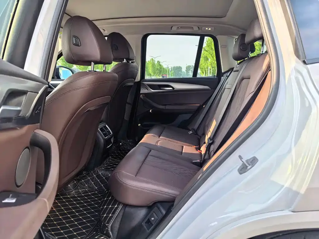 BMW iX3 2024 из CN, фото 3