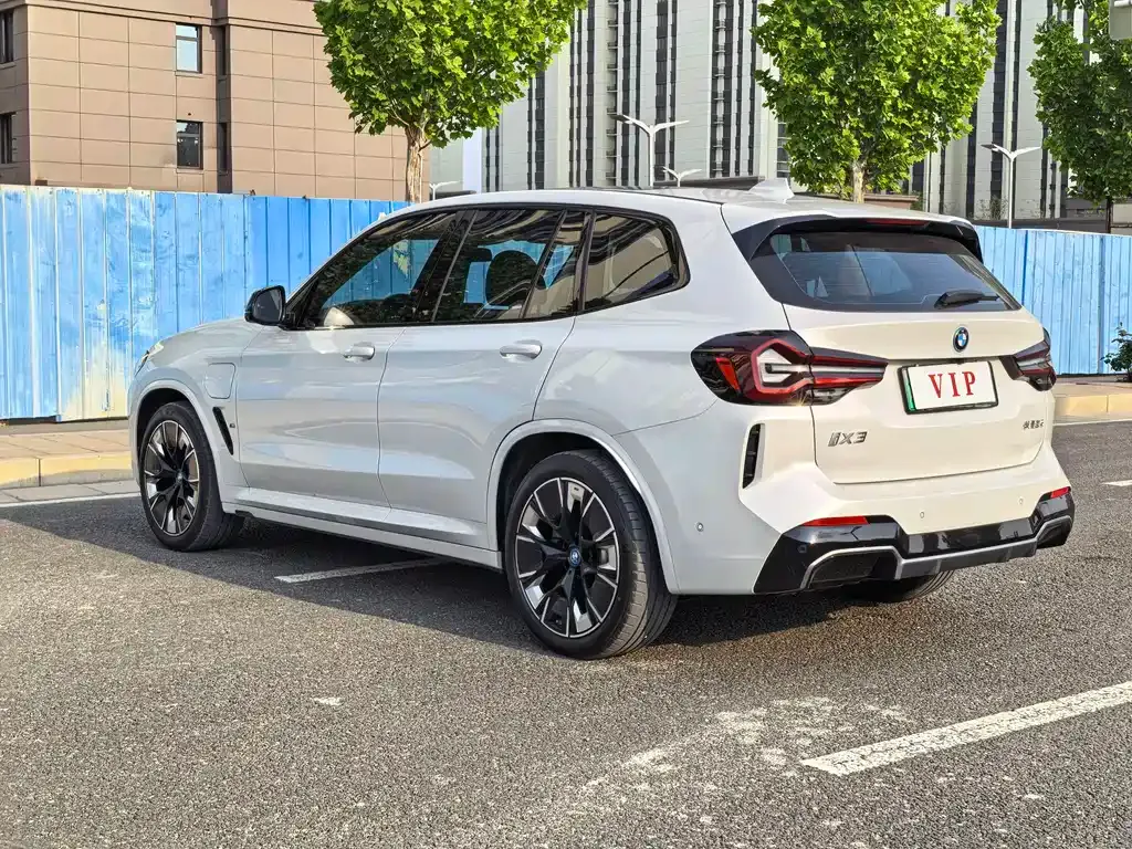 BMW iX3 2024 из CN, фото 5