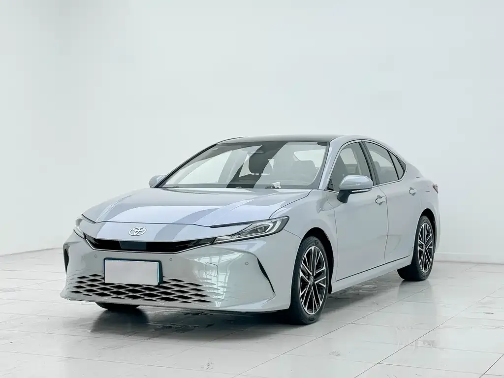 Toyota Camry 2024 из CN, фото 1