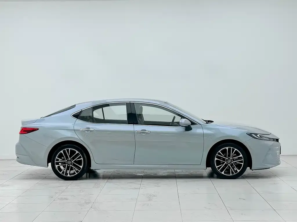 Toyota Camry 2024 из CN, фото 3