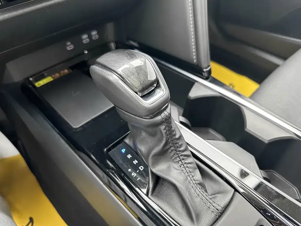 Toyota Camry 2024 из CN, фото 5