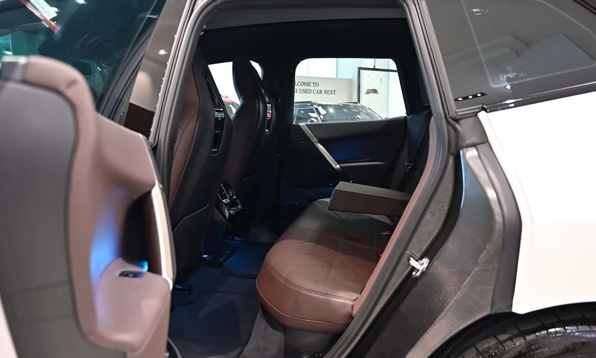 BMW iX 2025 из KR, фото 3