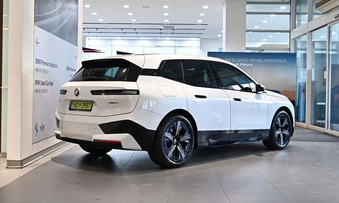 BMW iX 2025 из KR, фото 7