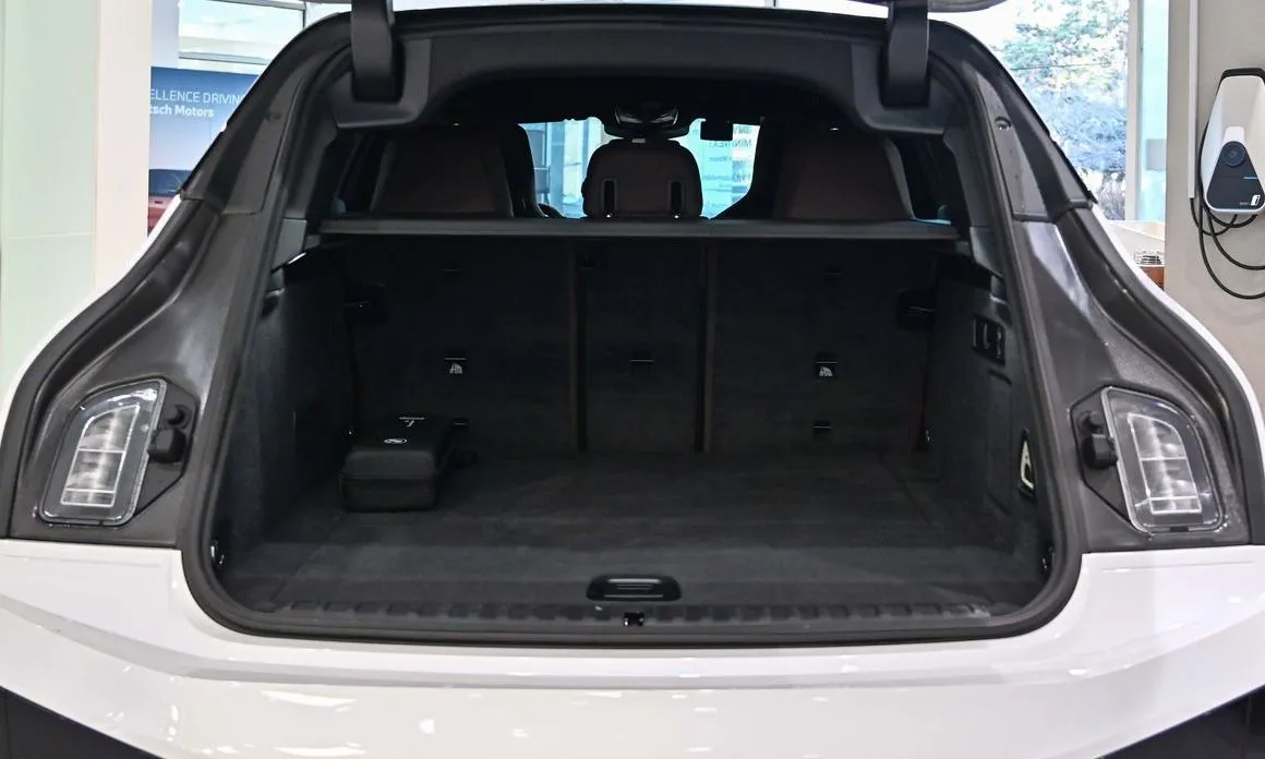BMW iX 2025 из KR, фото 4