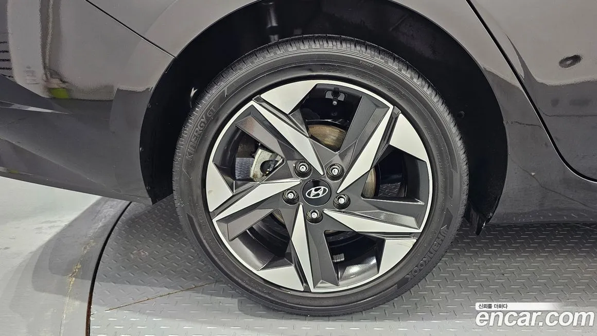 Hyundai AVANTE — фото 9