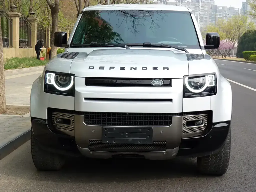 Land Rover Defender — фото 4