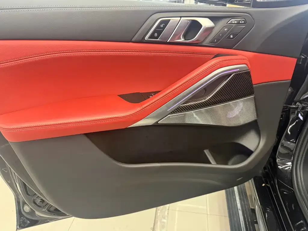 BMW X6 M 2023 из CN, фото 5