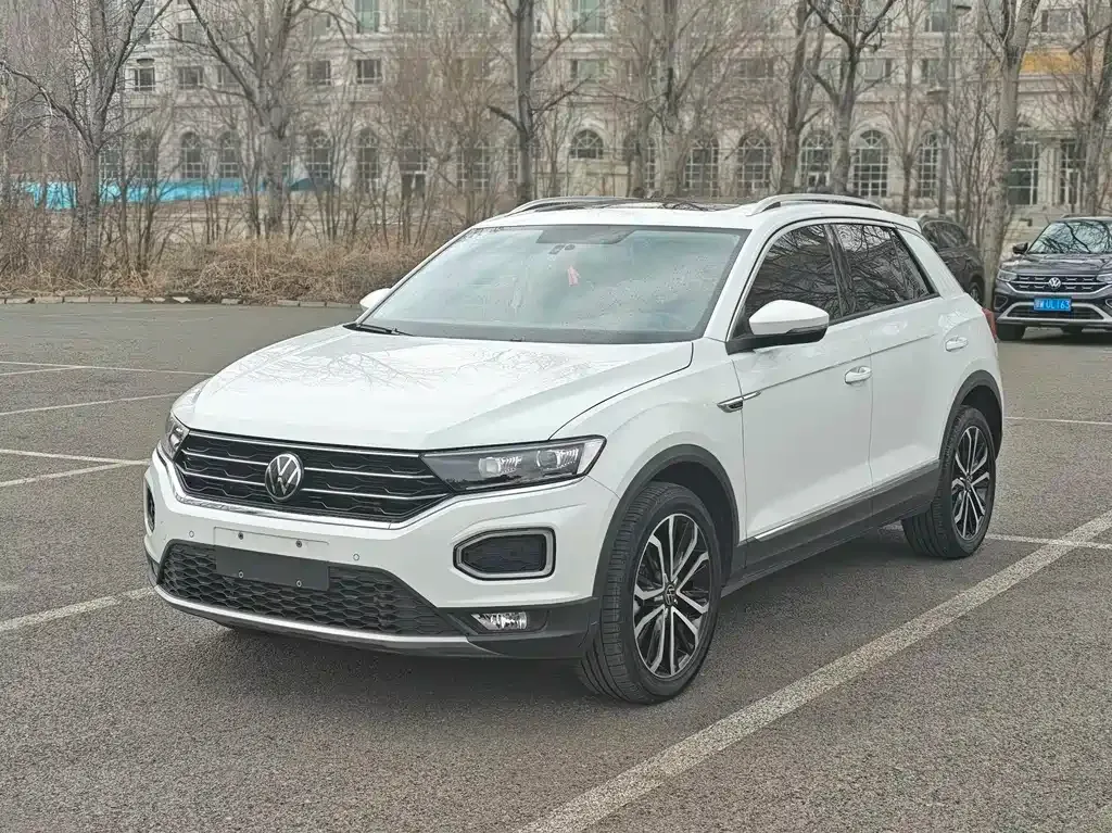 Volkswagen T-Roc — фото 9