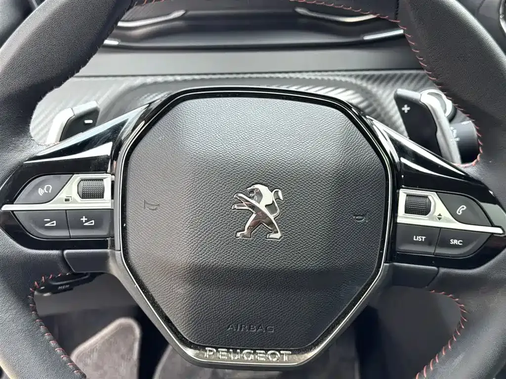 Peugeot 2008 — фото 9