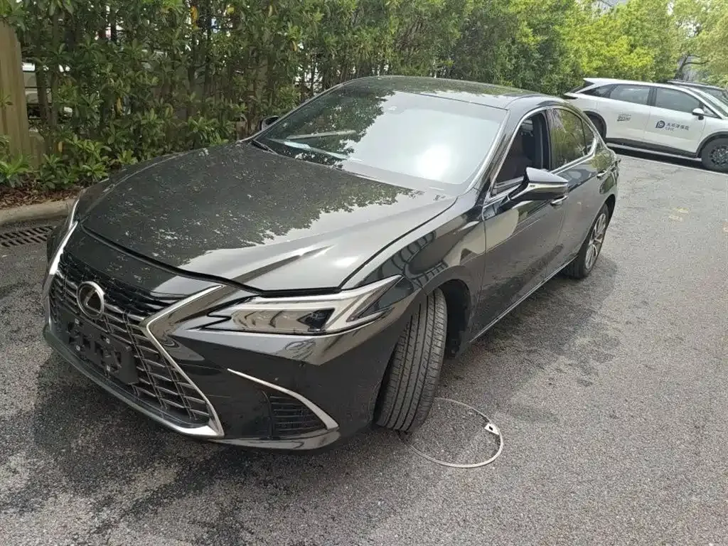 Lexus ES 2025 из CN, фото 1