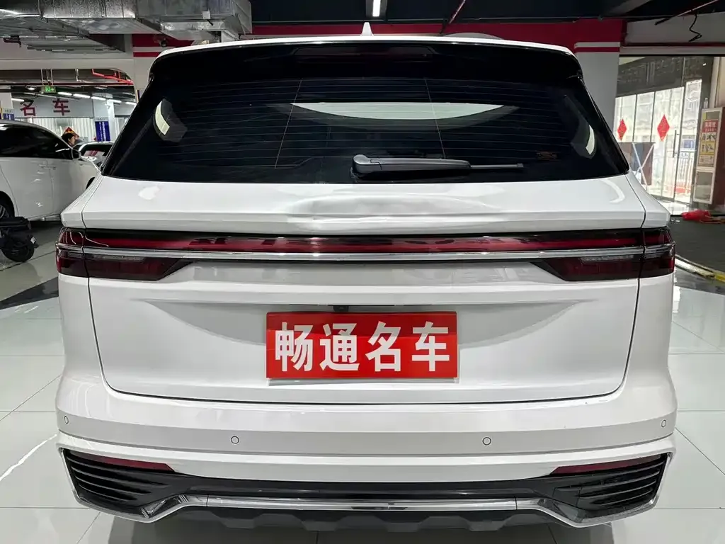 Geely Xingyue L — фото 4